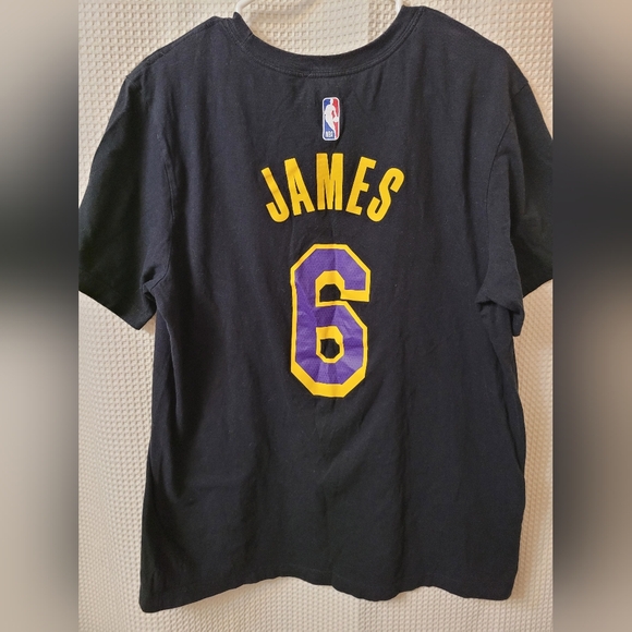 Nike Lebron James Lakers Tee - Picture 4 of 4